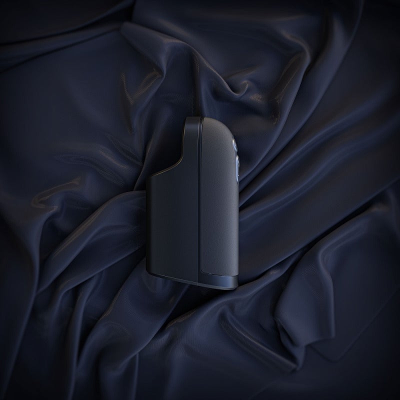 Le Arcwave Ion sur un drap en satin noir