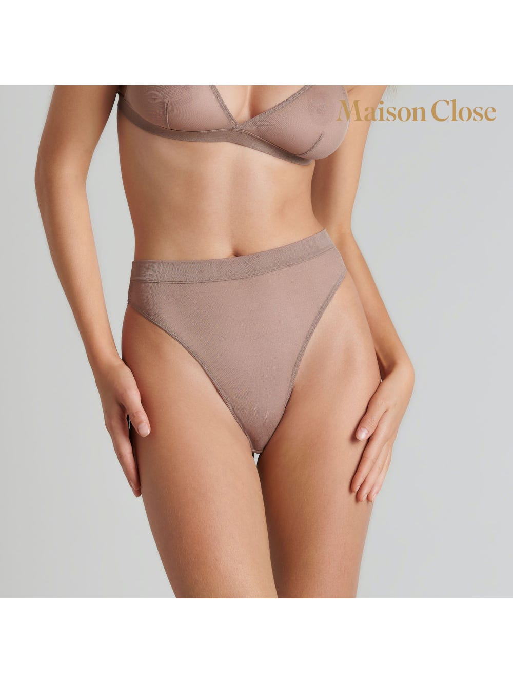 String Taille Haute Corps à Corps Taupe main product photo