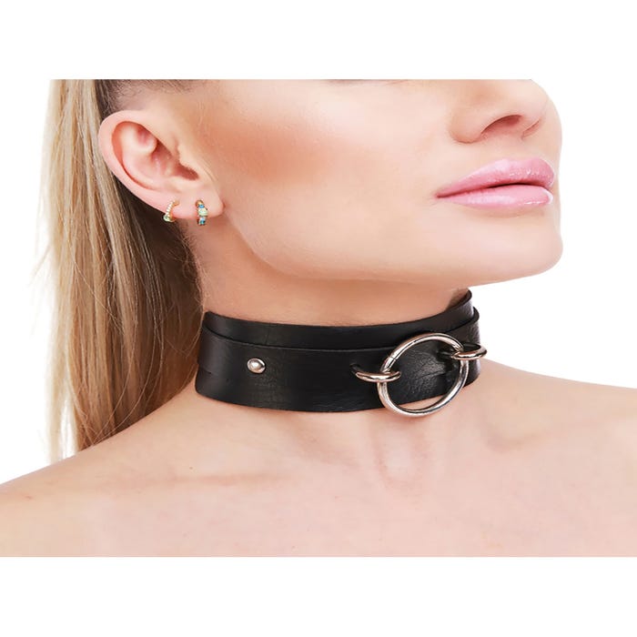 Collier BDSM anneau noir et or