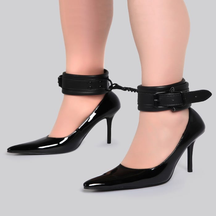 Menottes pour chevilles similicuir Bondage Boutique
