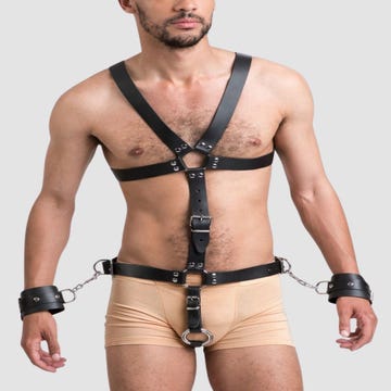 Harnais de corps en cuir avec menottes et cockring Deluxe