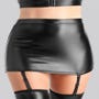 Mini jupe porte-jarretelles Fierce wetlook noir