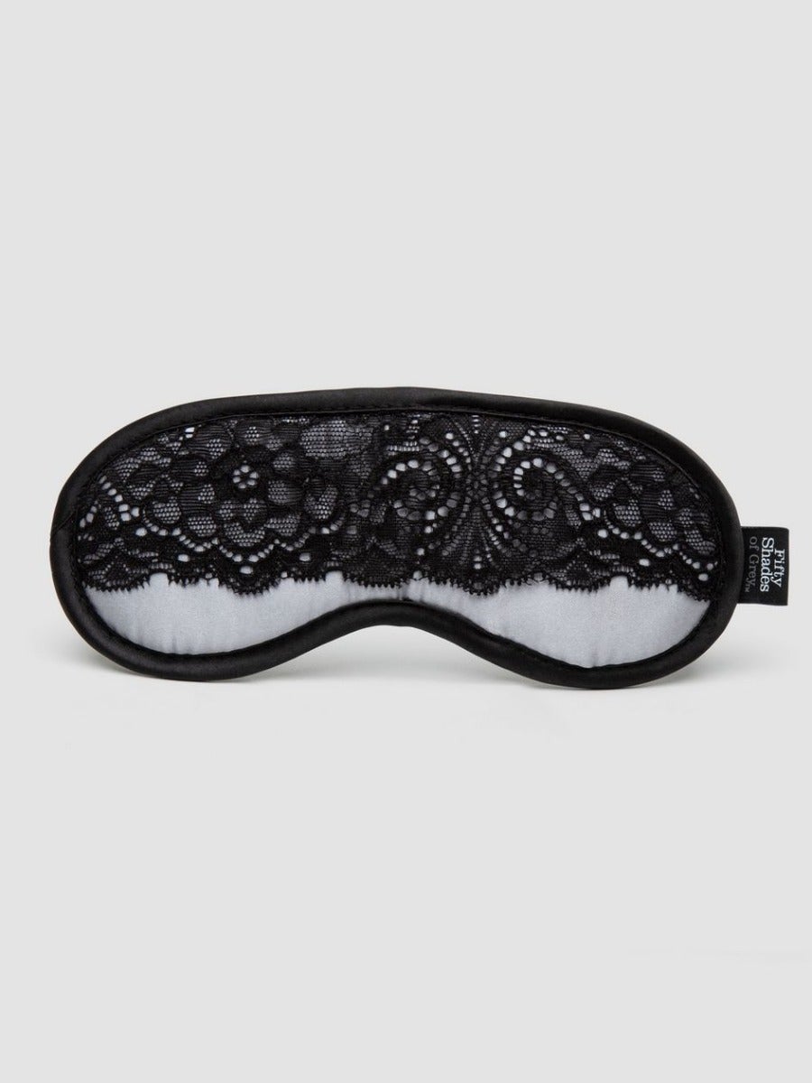 Masque dentelle et satin Play Nice