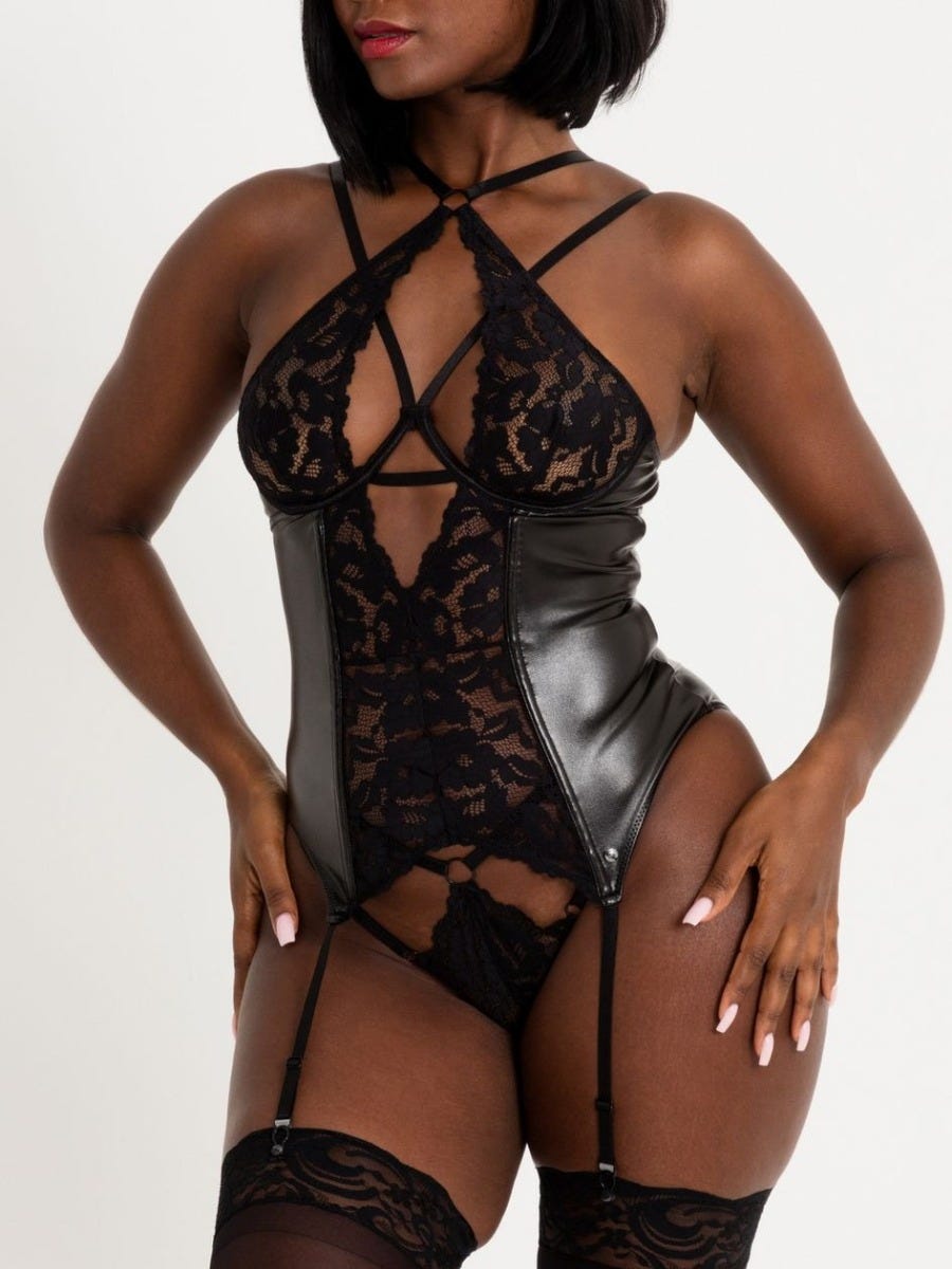 Ensemble guêpière wetlook et dentelle Fierce Romance main product photo