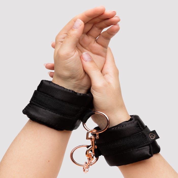 Kit bondage pour couple Sweet Restraint 5 pièces