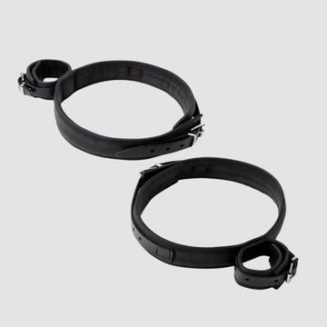 Menottes cuisses et poignets en cuir Deluxe