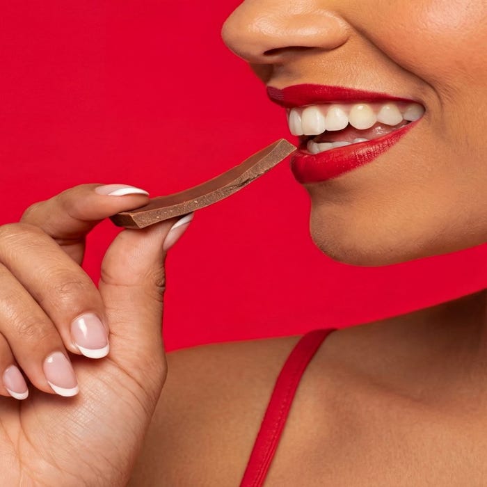 Oeuf surprise en chocolat aphrodisiaque Love Egg